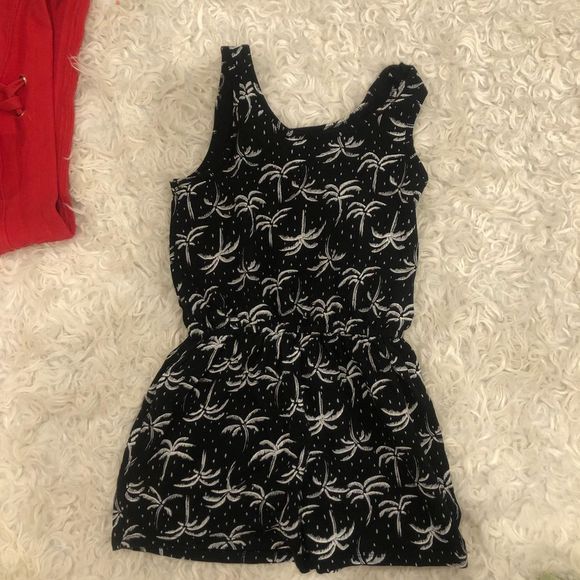 Girls Romper - Picture 2 of 4